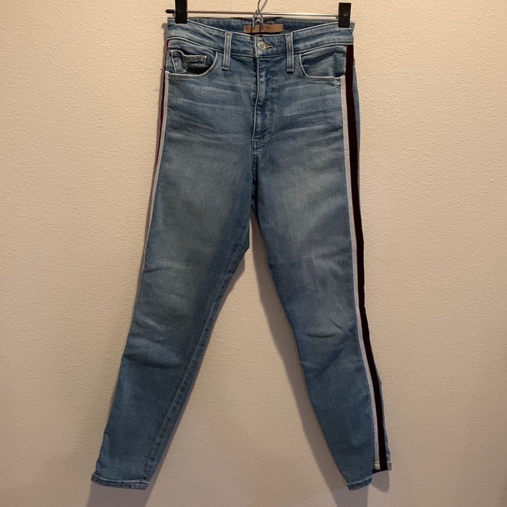Joe’s High Rise Skinny Ankle. Style: “The Charlie”. Maroon&White Side Stripe/W25
